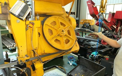 周矶管理区金属带锯床的日常使用和保养注意事项！